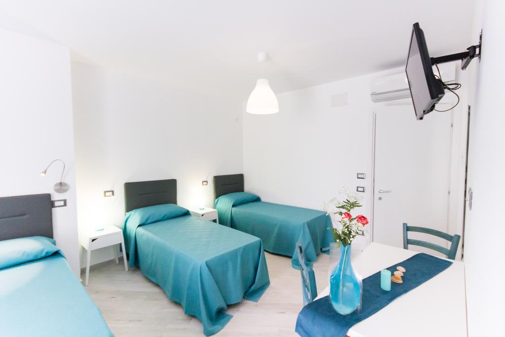 Stanze Del Mare Bed & Breakfast Balestrate Room photo