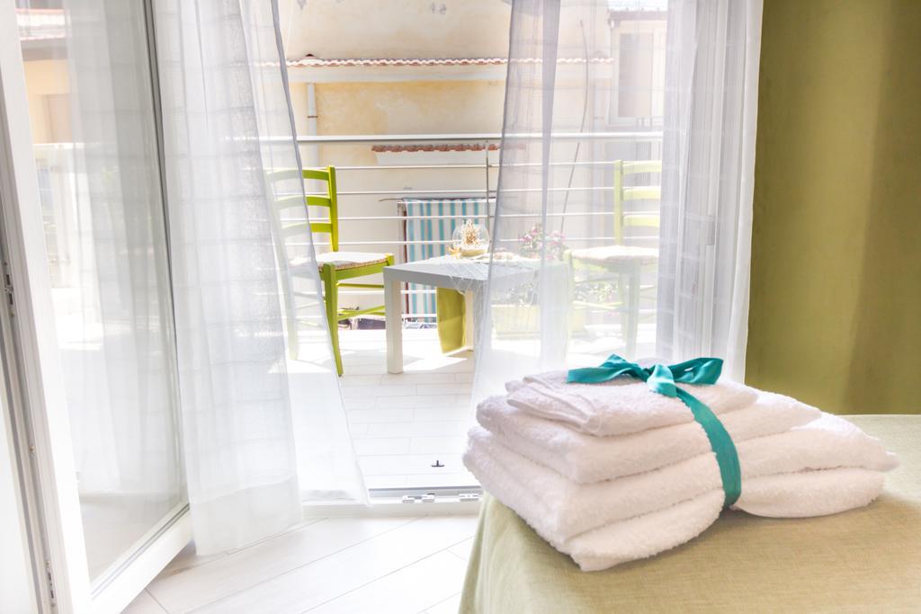 Stanze Del Mare Bed & Breakfast Balestrate Room photo