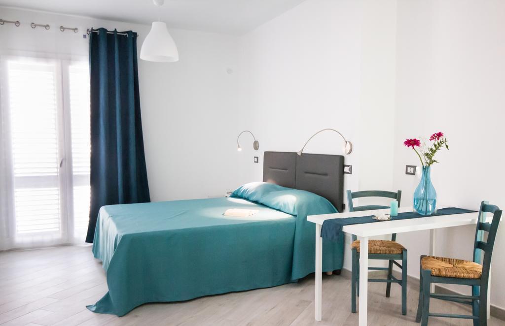 Stanze Del Mare Bed & Breakfast Balestrate Room photo