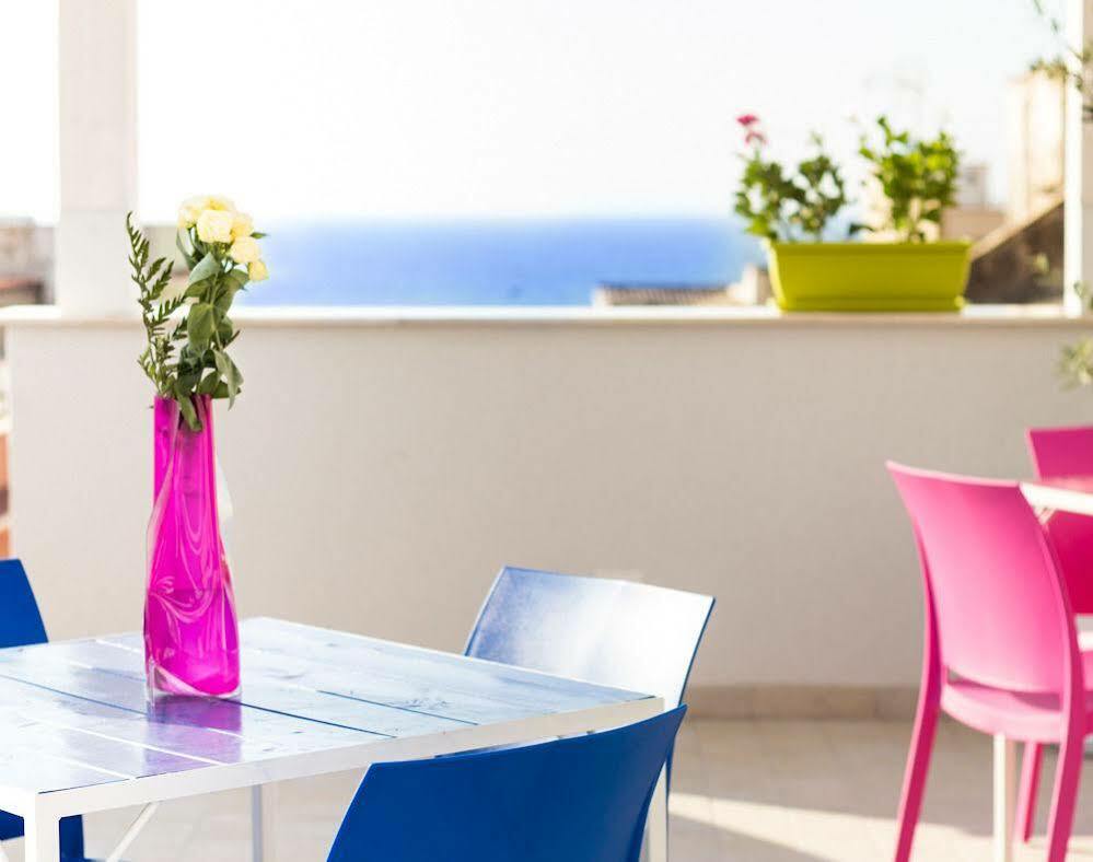 Stanze Del Mare Bed & Breakfast Balestrate Exterior photo